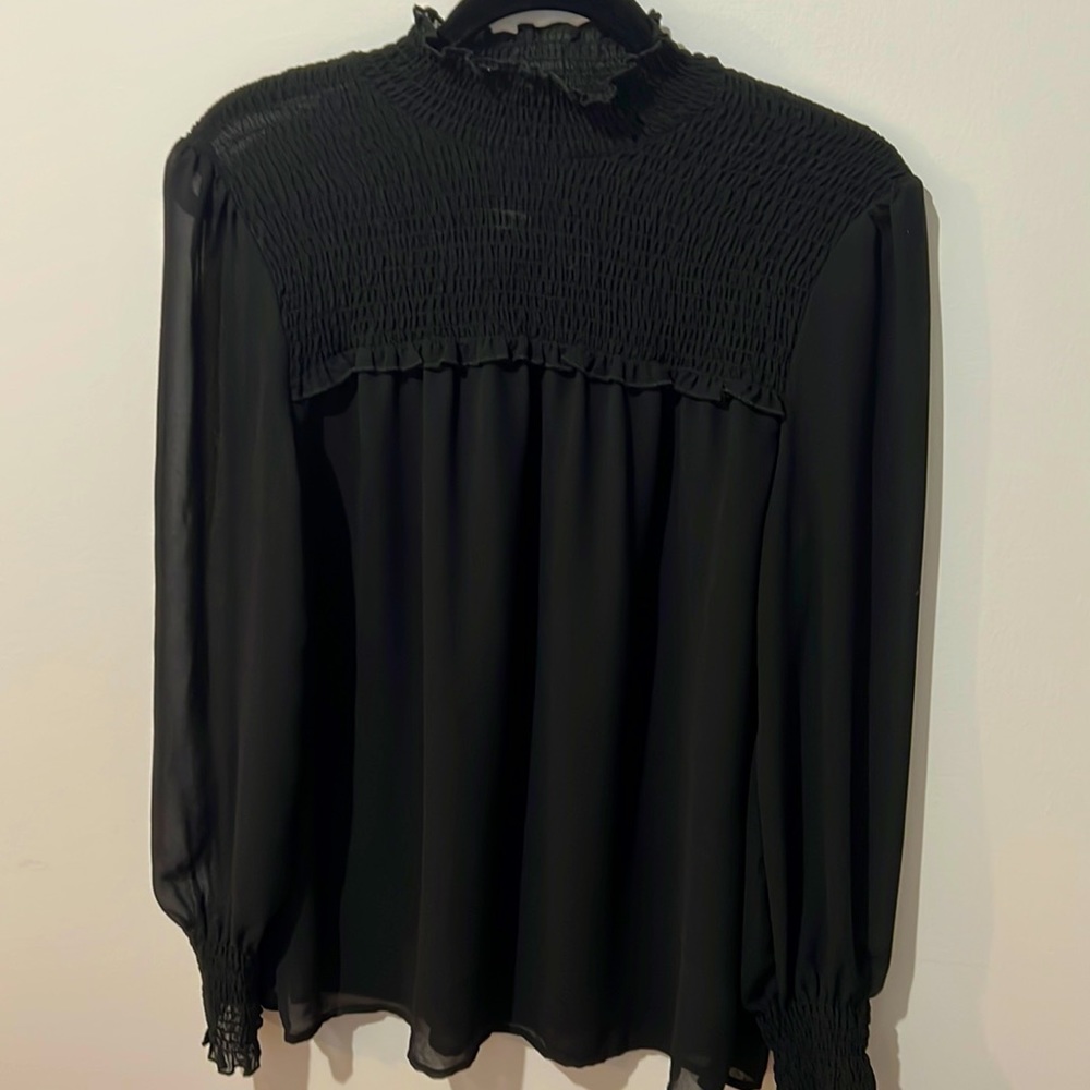 DYNAMITE Blouse